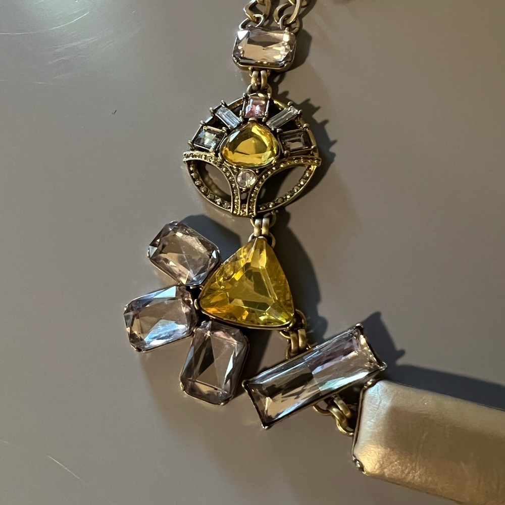 Jessica Simpson Chunky gem necklace